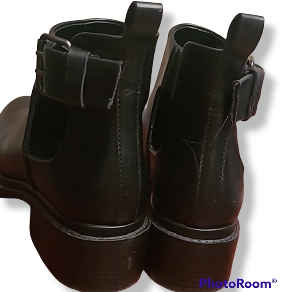 Zara Black Leather Booties with Cutouts - Picture 3 of 9